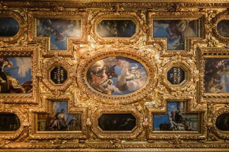 Venice: Basilica, Doge's Palace, Gondola and Lagoon Islands - St. Mark’s Basilica: mosaics, dress code, and getting in smoothly