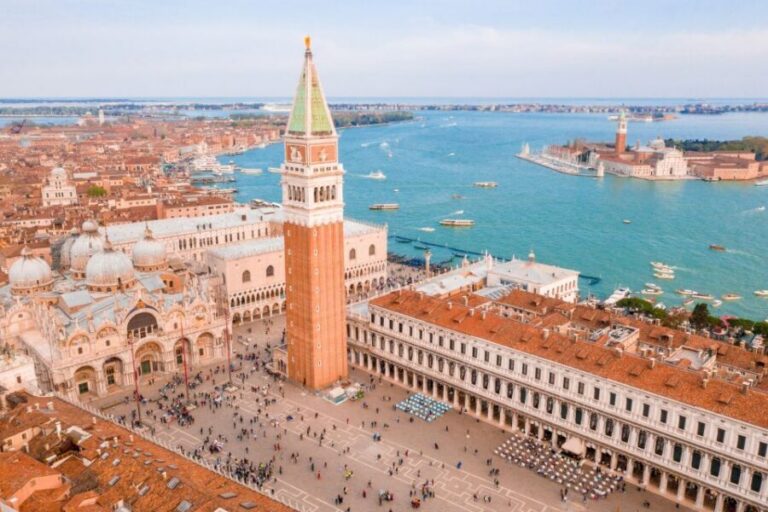 Venice: Doge's Palace and St. Mark's Basilica Guided Tour - Where You Meet Your Guide Near the Lagoon