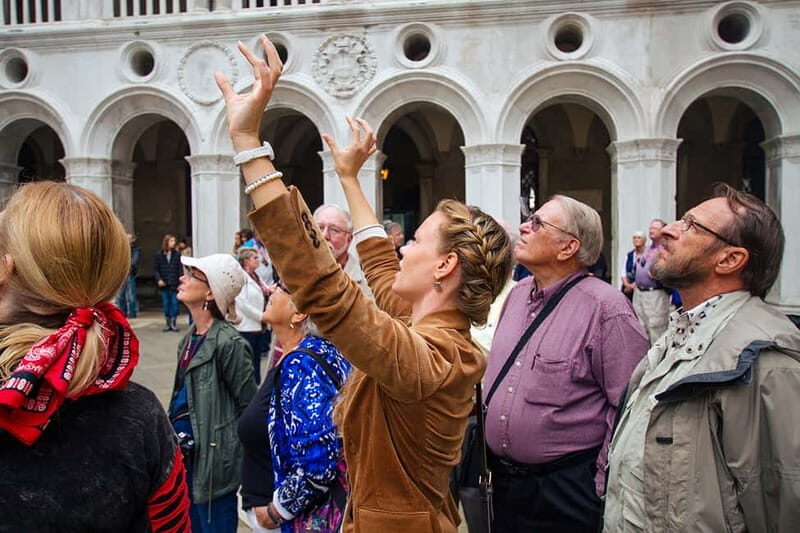 Venice: Doges Palace, Prison, and Secret Passageways Tour - What to Wear, What to Bring, and How to Stay Comfortable