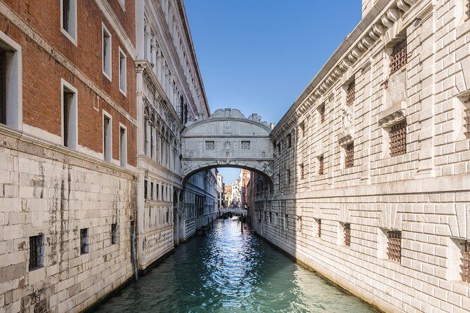 Venice: Winter Pass Top Attractions & City Walking Tour - Optional Palazzo Mocenigo: Fashion, Textiles, and Perfume (A Nice Change of Pace)