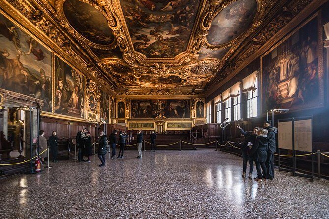 Venice: Winter Pass Top Attractions & City Walking Tour - Doge’s Palace (Palazzo Ducale): The Big One, the One With Lines, the One You Need to Plan For